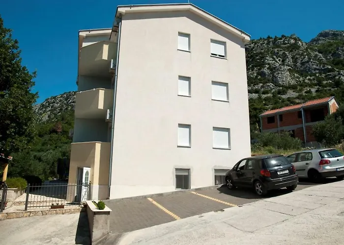 Bjelis アパート *